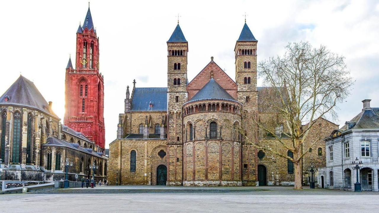 Gerenoveerd Huisje Gelegen Aan Water Bij Bos Villa Lanaken Bagian luar foto